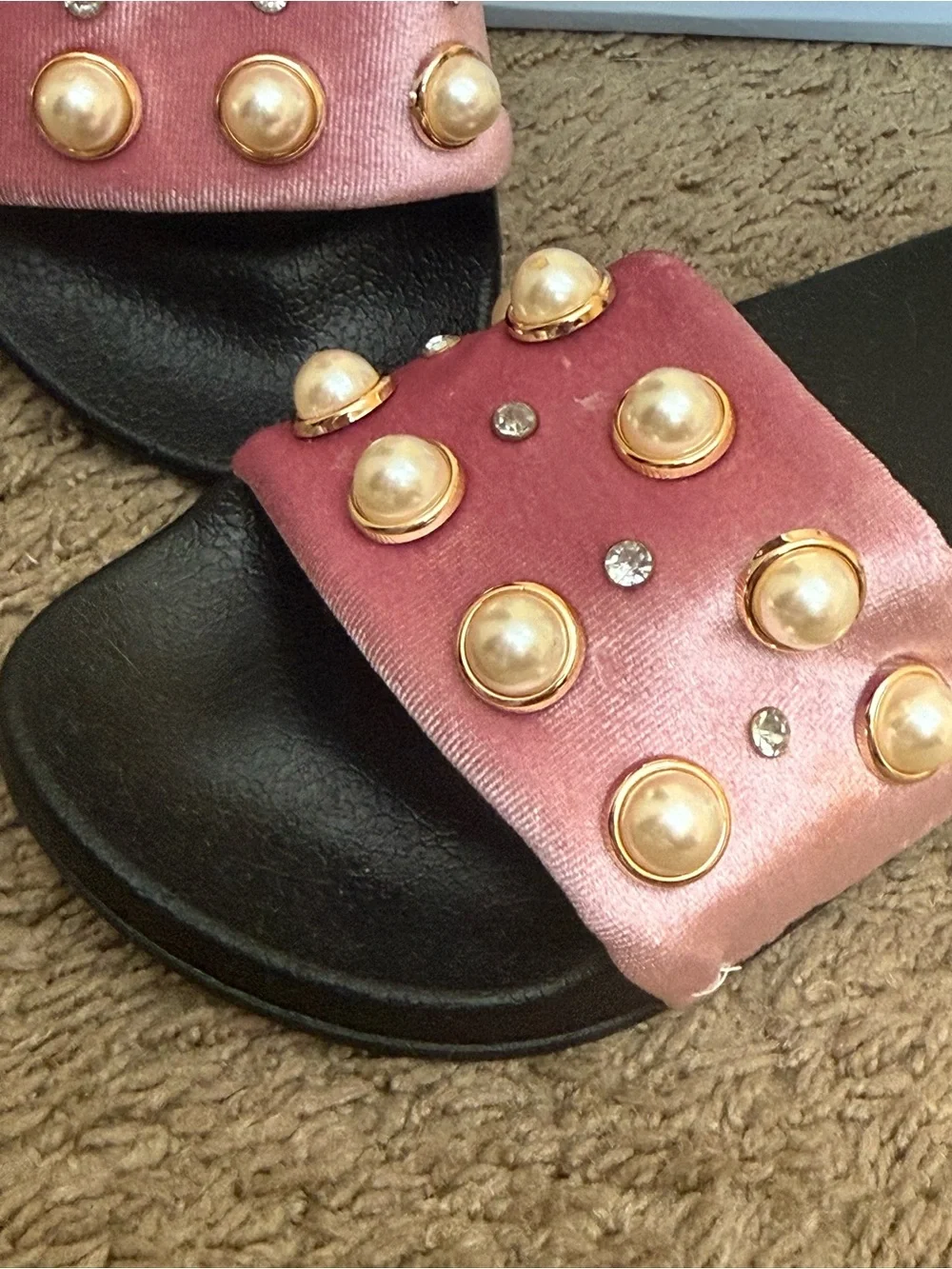 Zula Pink Pearl-Embellished Women's Slide Sandals